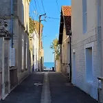 Feriehus Maison De Pecheur Charmante Et Atypique En Pierre, 1 Min De Marche De La *