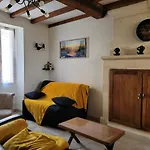 Feriehus Maison De Pecheur Charmante Et Atypique En Pierre, 1 Min De Marche De La *