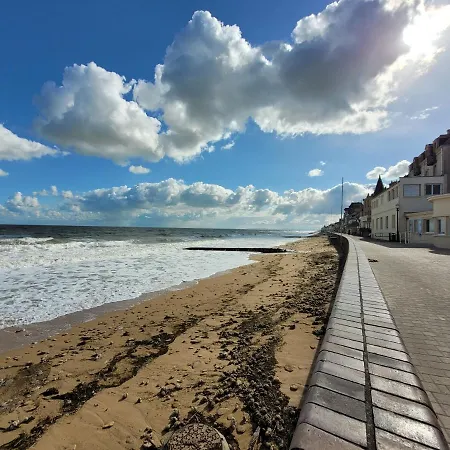 Maison De Pecheur Charmante Et Atypique En Pierre, 1 Min De Marche De La Saint-Aubin-Sur-Mer (Calvados)