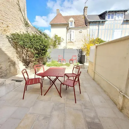 Maison De Pecheur Charmante Et Atypique En Pierre, 1 Min De Marche De La *