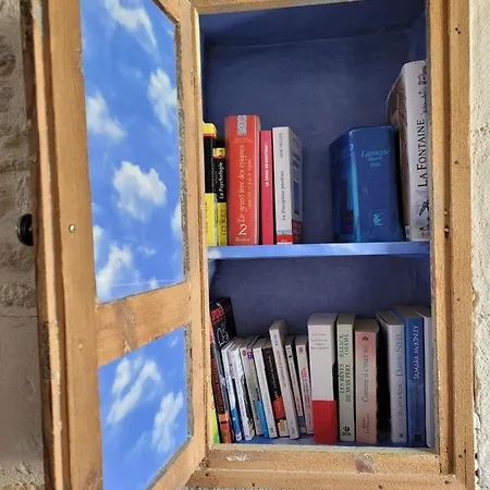 Maison De Pecheur Charmante Et Atypique En Pierre, 1 Min De Marche De La *