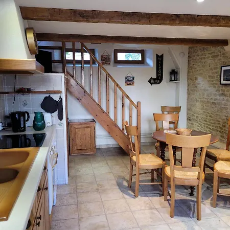 Maison De Pecheur Charmante Et Atypique En Pierre, 1 Min De Marche De La * Saint-Aubin-Sur-Mer (Calvados)