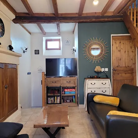 Dom wakacyjny Maison De Pecheur Charmante Et Atypique En Pierre, 1 Min De Marche De La Saint-Aubin-Sur-Mer (Calvados)