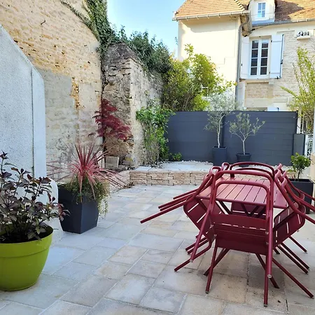 Maison De Pecheur Charmante Et Atypique En Pierre, 1 Min De Marche De La