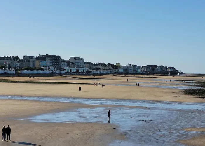 Maison De Pecheur Charmante Et Atypique En Pierre, 1 Min De Marche De La