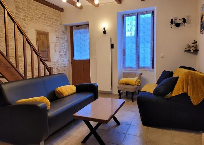 Feriehus Maison De Pecheur Charmante Et Atypique En Pierre, 1 Min De Marche De La