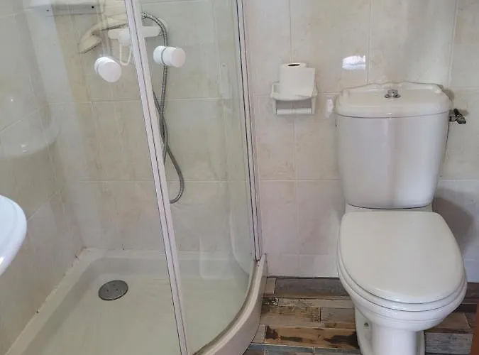 Maison De Pecheur Charmante Et Atypique En Pierre, 1 Min De Marche De La