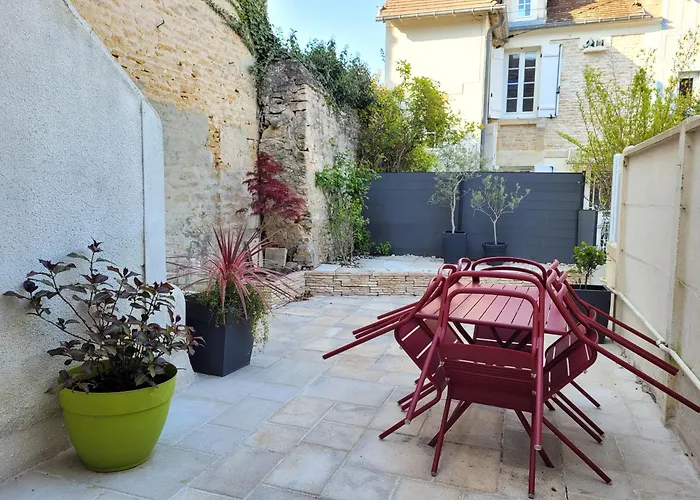 Maison De Pecheur Charmante Et Atypique En Pierre, 1 Min De Marche De La