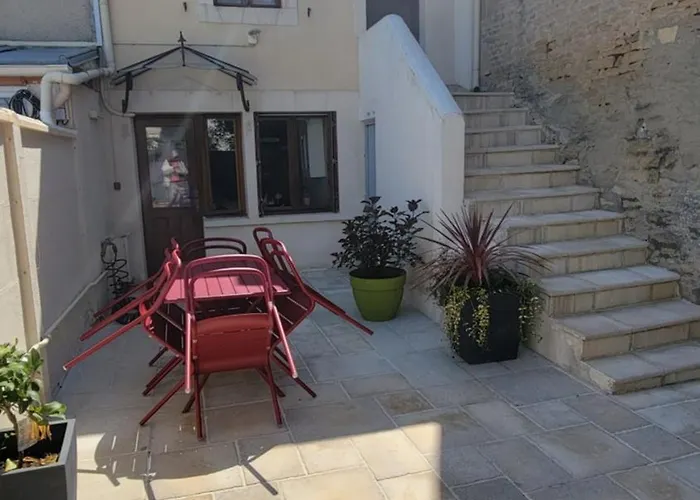 Dom wakacyjny Maison De Pecheur Charmante Et Atypique En Pierre, 1 Min De Marche De La Saint-Aubin-Sur-Mer (Calvados)