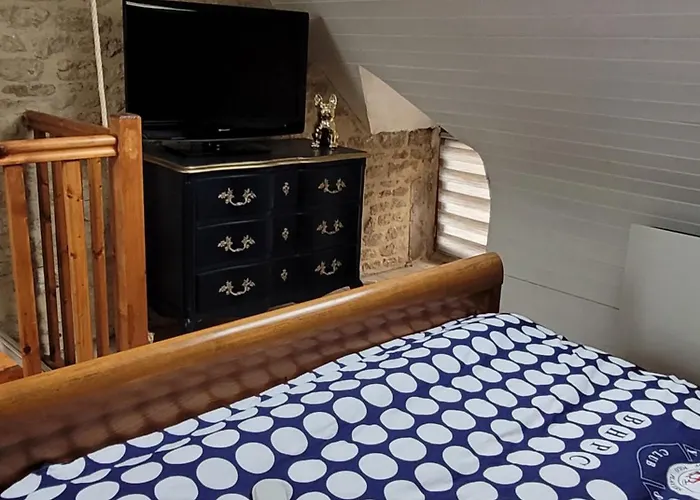 Maison De Pecheur Charmante Et Atypique En Pierre, 1 Min De Marche De La *